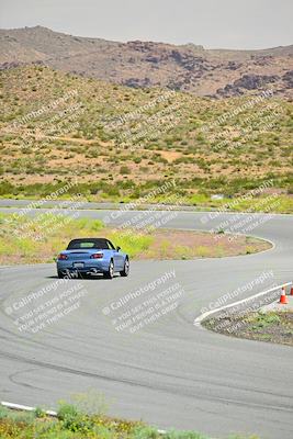 media/May-04-2024-Team Topak Racing (Sat) [[1dff1aa745]]/Inter Low 1/Session 2/